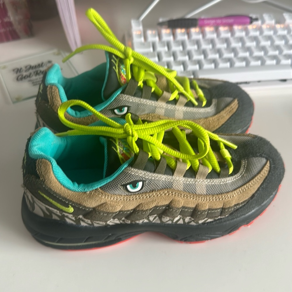 Nike Airmax 95 Kids Size 1